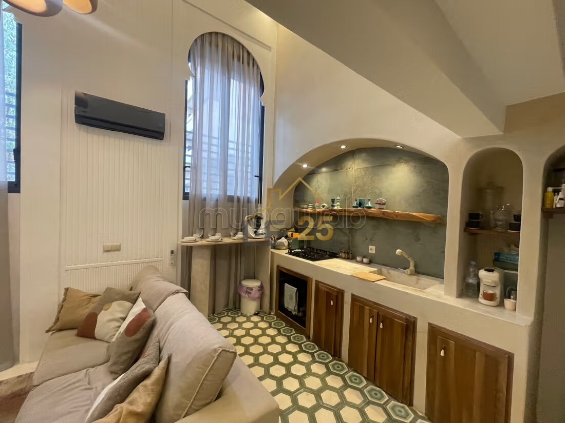 Cozy Studio Duplex Meublé À Vendre À Victor Hugo