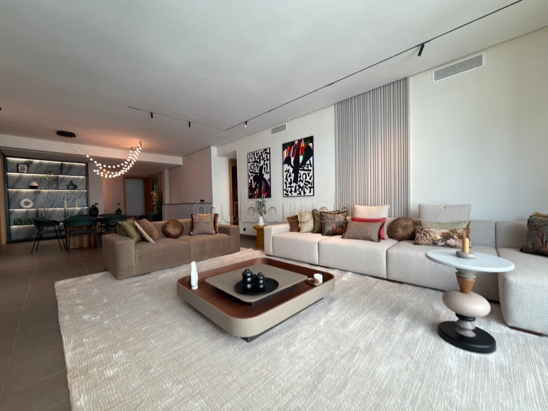 Appartement de prestige de 193 m2 en plein coeur de ain diab