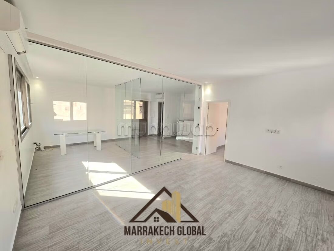 Bureau Professionnel de 80 m² à Louer Quartier T
