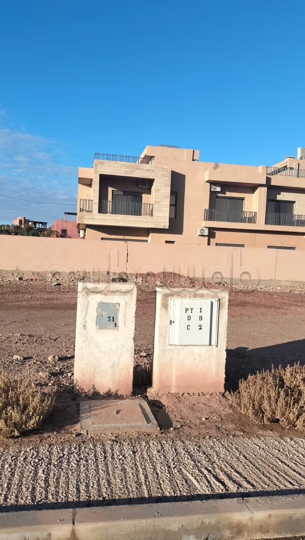 Terrain 400 m² à vendre à Marrakech (Ennakhil) — Photo 3