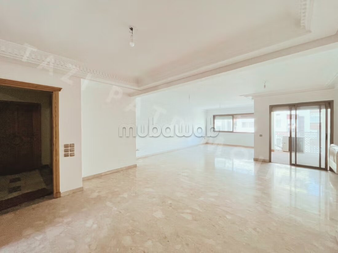 A vendre 3 Chambres avec terrasse etg elevéRacine