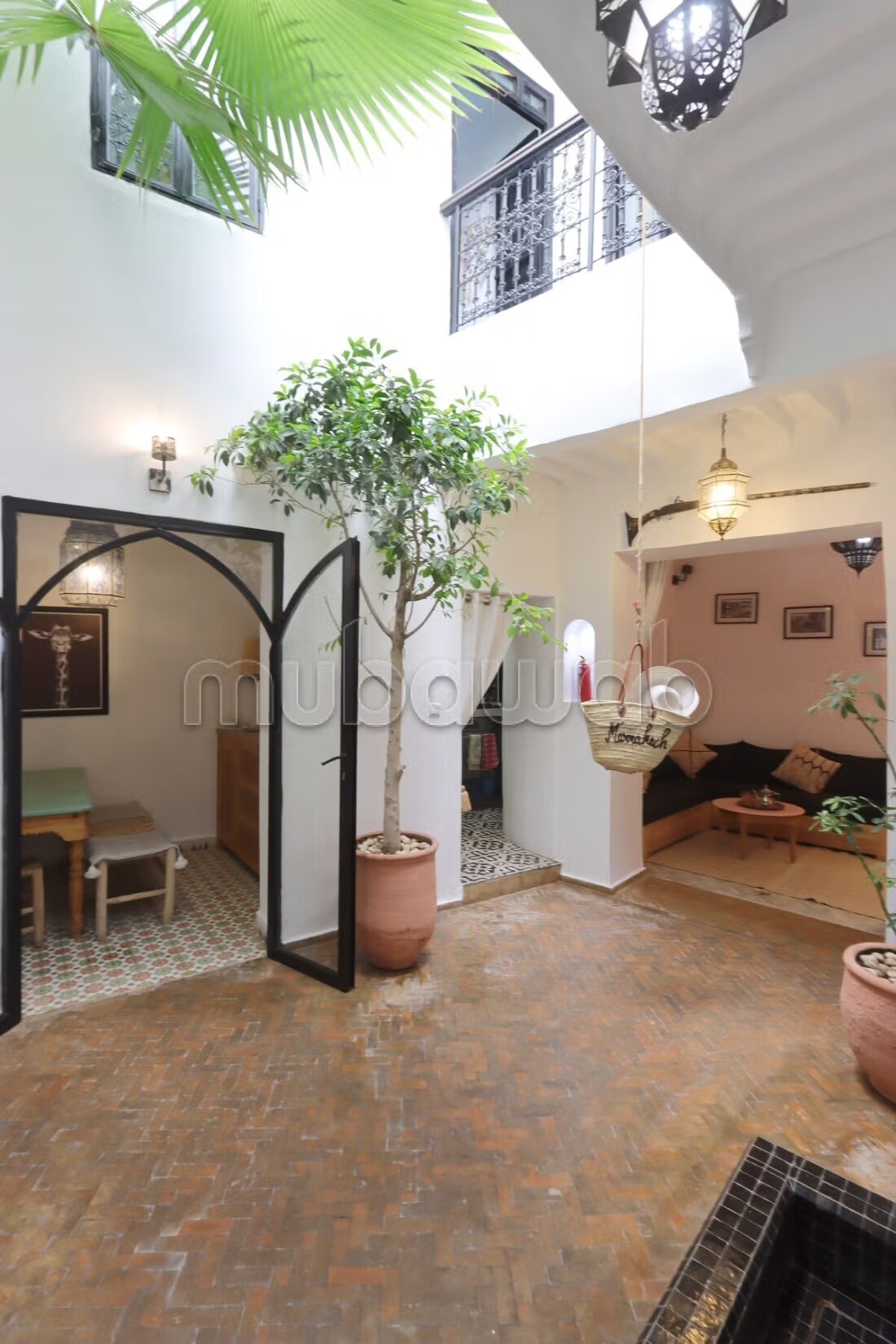 Coquet Riad rénové et titré proche place des épice