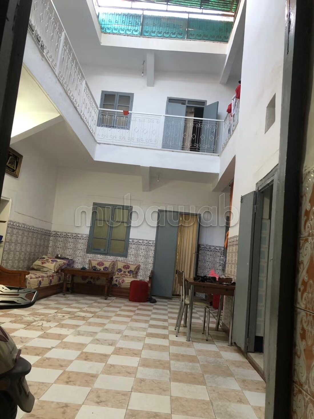 Riad à vendre à Michouar. 6 chambres. Salon avec décoration...