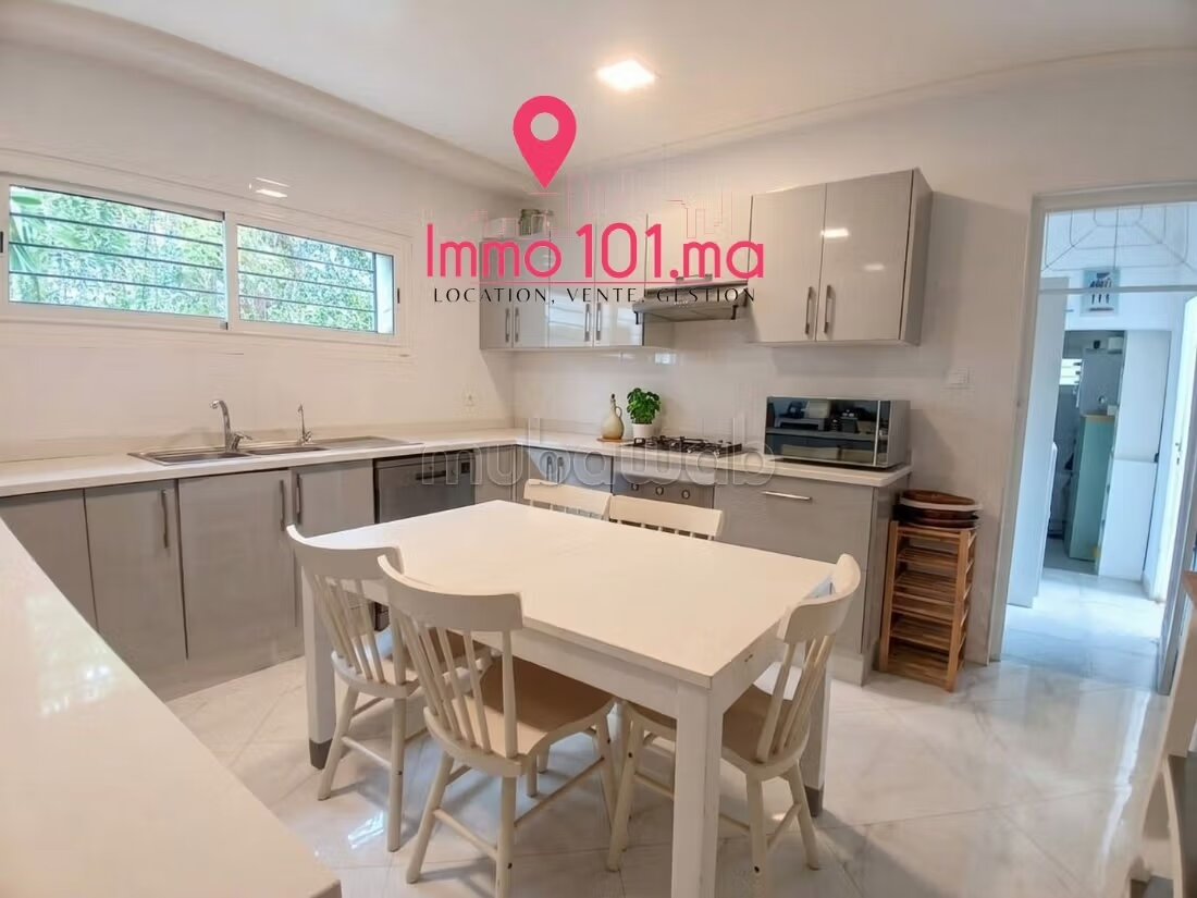 450 m² Villa for rent in Rabat (OLM Souissi) — Photo 8