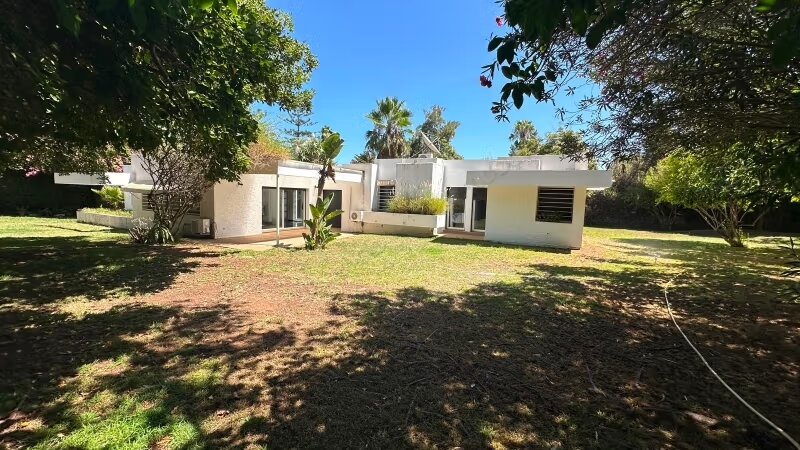 450 m² Villa for rent in Rabat (OLM Souissi) — Photo 11