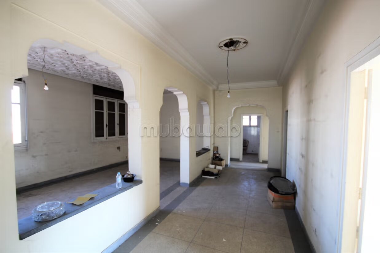 Villa 1000 m² for sale in الدار البيضاء — Photo 9