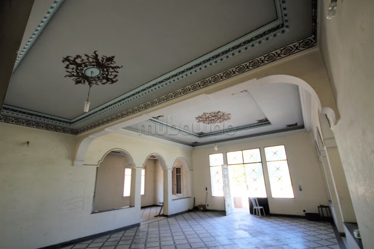 Villa 1000 m² for sale in الدار البيضاء — Photo 16