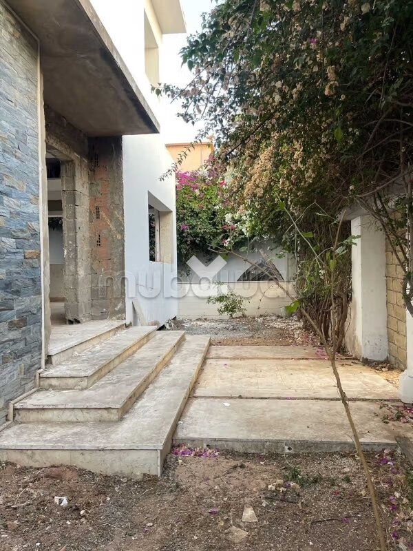Villa 1000 m² for sale in الدار البيضاء — Photo 19