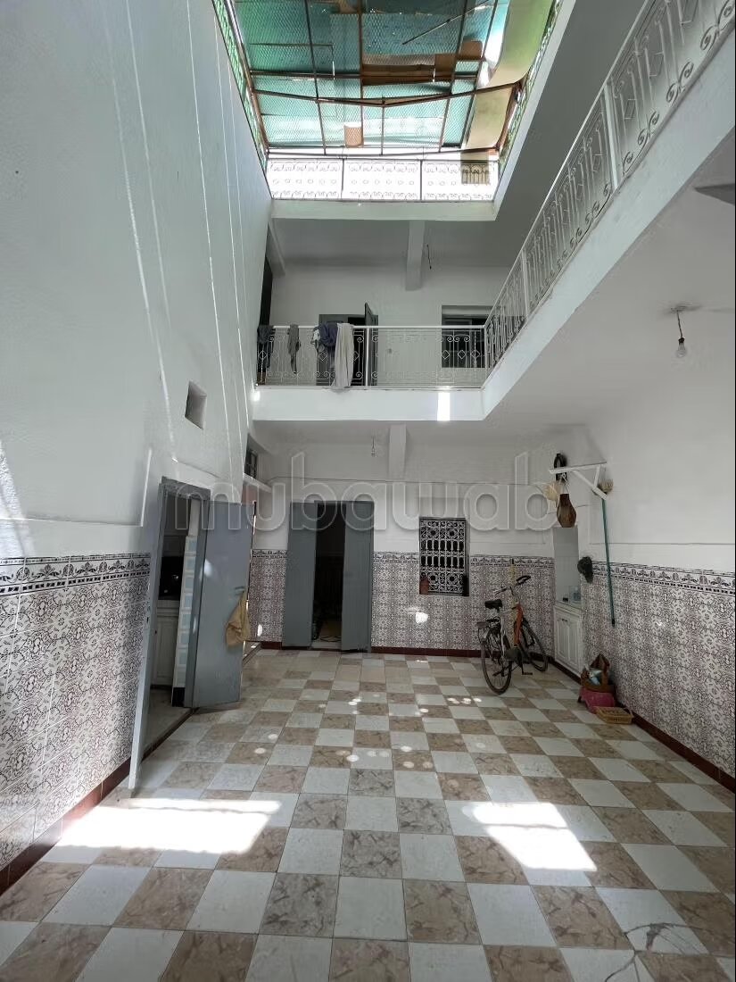 Riad a renover avec 7 chambres à quartier berrima