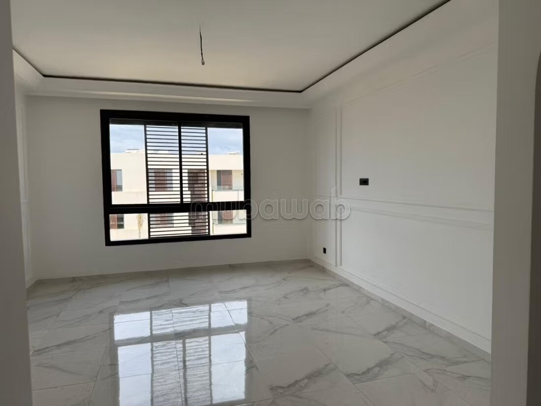 Appartement vide en location à Ain diab