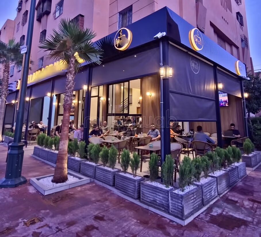 Café moderne équipé à vendre à Mhamid 
Marrakech