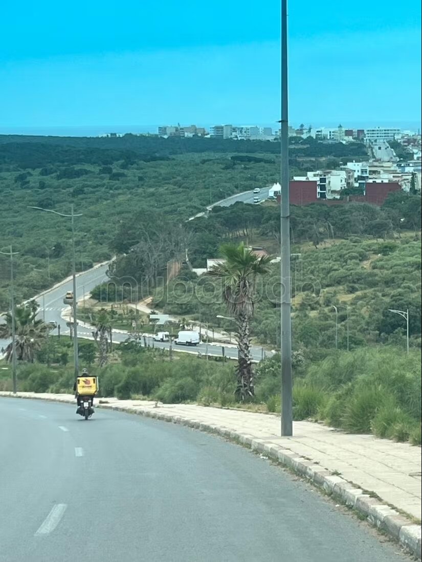 Une petite villa à louer située à Bir Rami Ouest