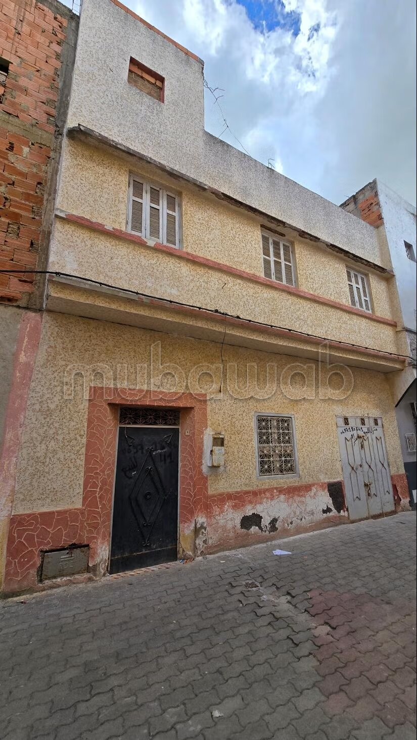 Appartement à l'achat à Ksar el Kébir. Superficie 85 m². Bie...