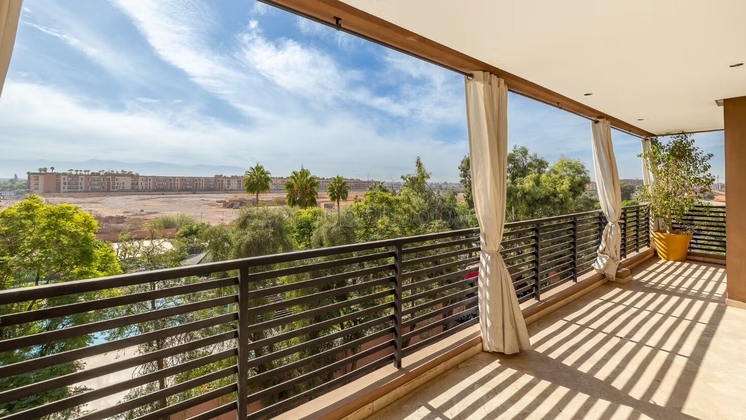 Appartement 245 m² à louer à Marrakech — Photo 2