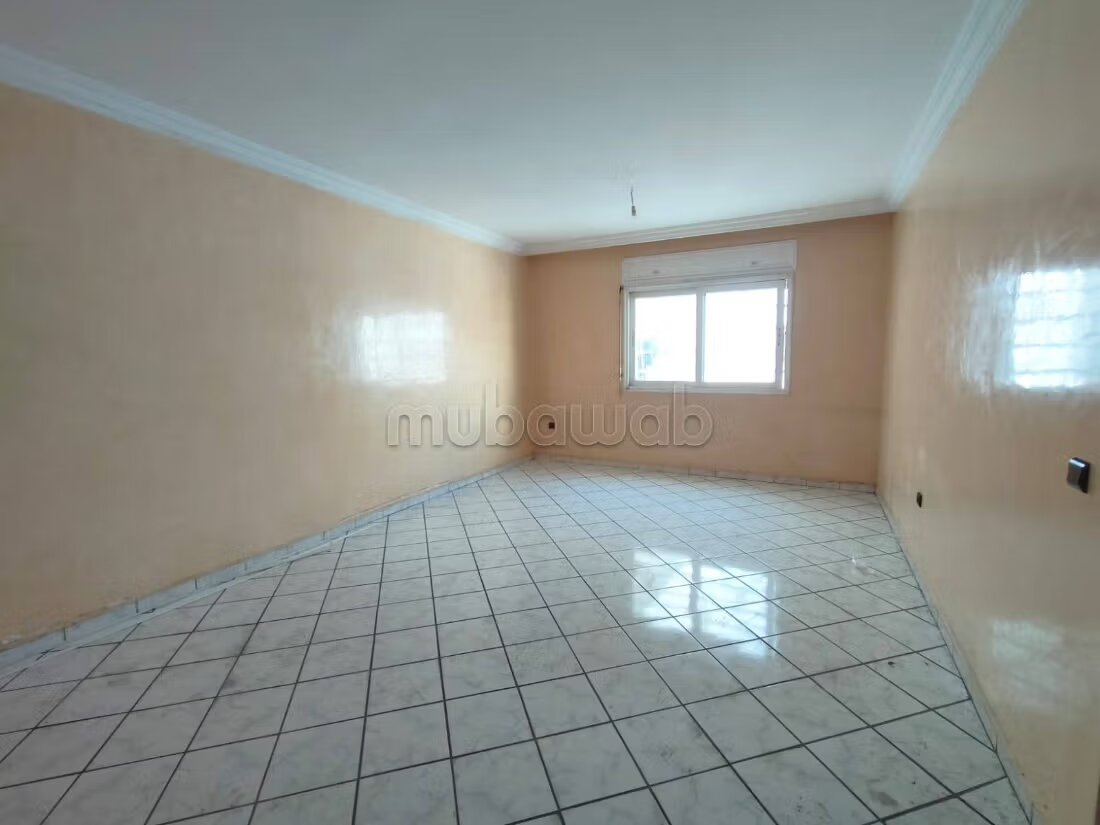 Office 84 sqm for rent in Casablanca à Casablanca