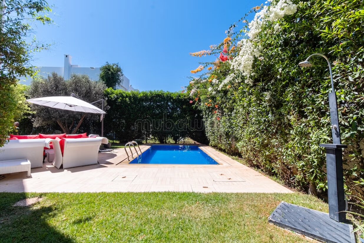 Villa 250 m² à louer à Casablanca — Photo 3