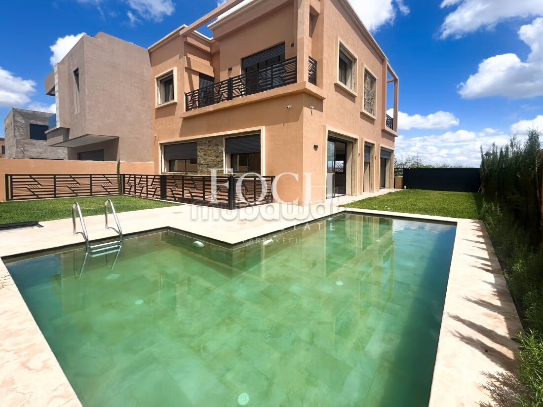 Villa 6 chambres neuve à vendre sur la Route de l'Ourika à Marrakech à Marrakech