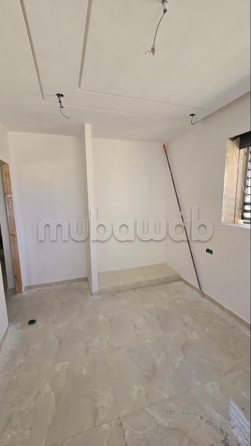 Trouvez votre maison à acheter à M'Diq. Superficie 90 m². Bi...