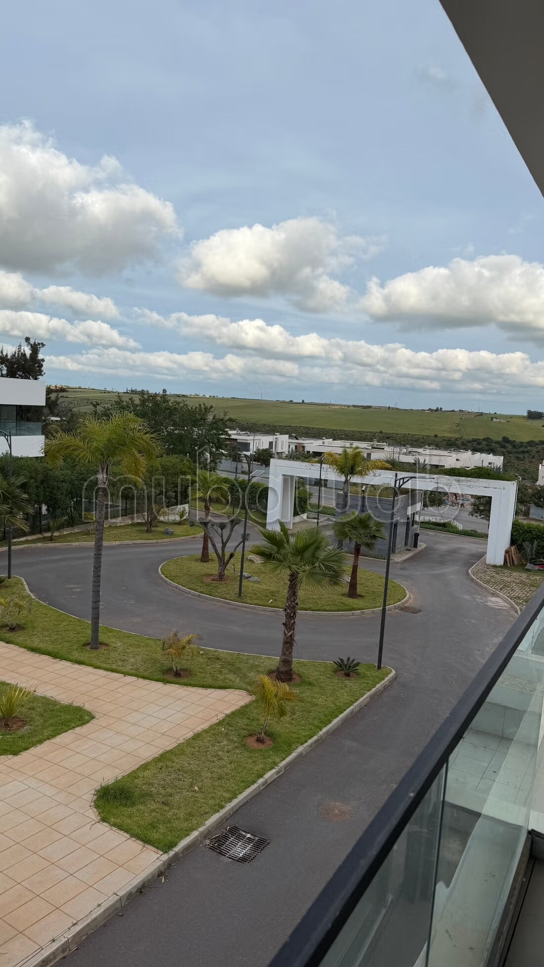 Vente villa de luxe à Souissi. 
Surface totale 830 m². 
Clim...