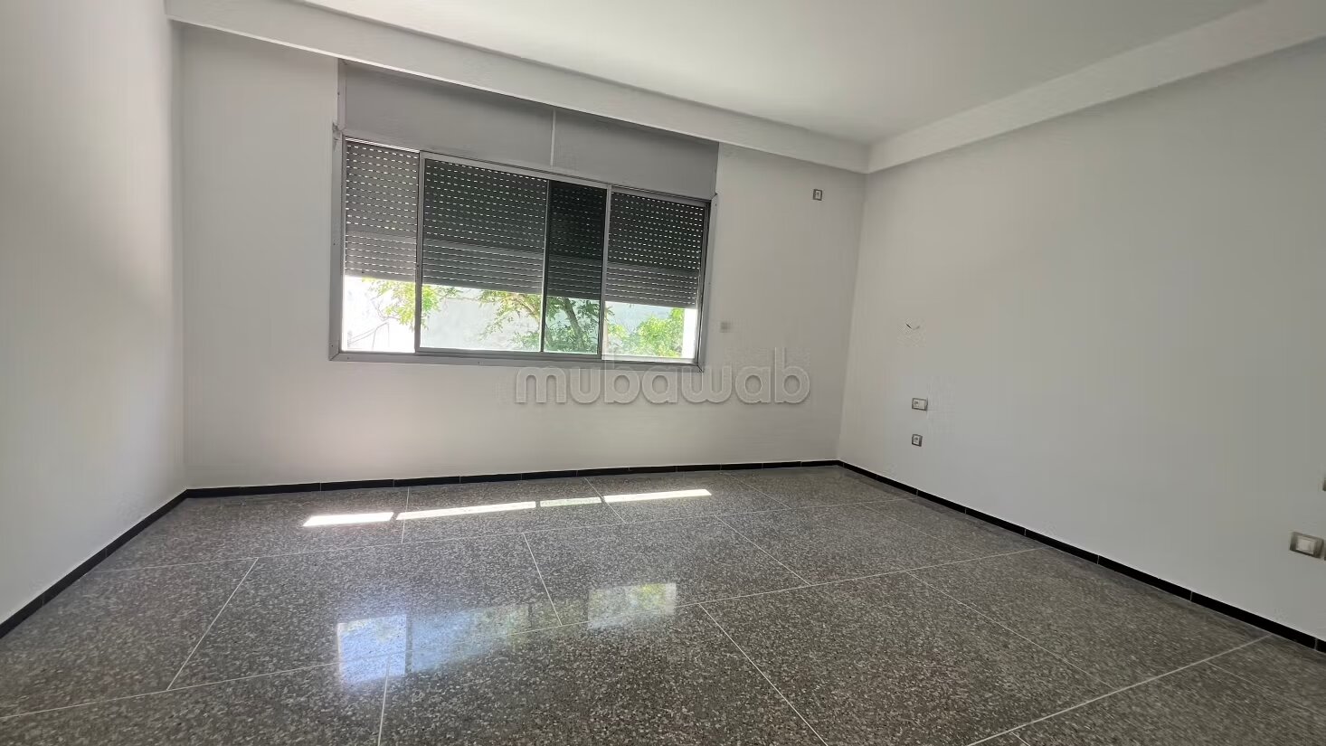 Villa spacieuse à louer – Quartier Les Orangers