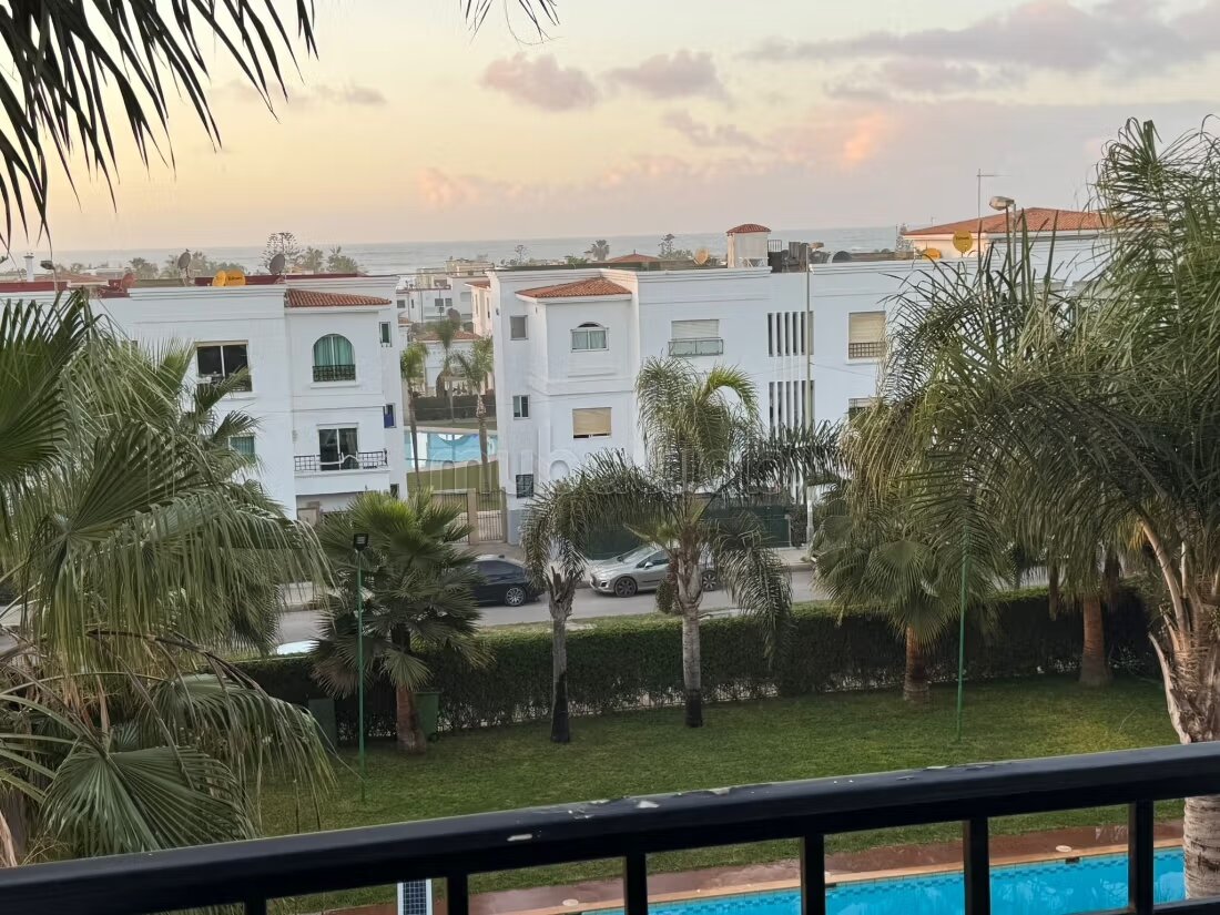 Villa meublée d’exception à louer – Harhoura Résidence fermé...