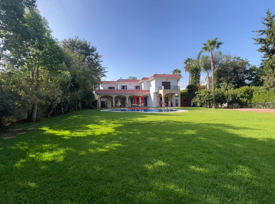 Villa usage habitation à louer 
Souissi Rabat