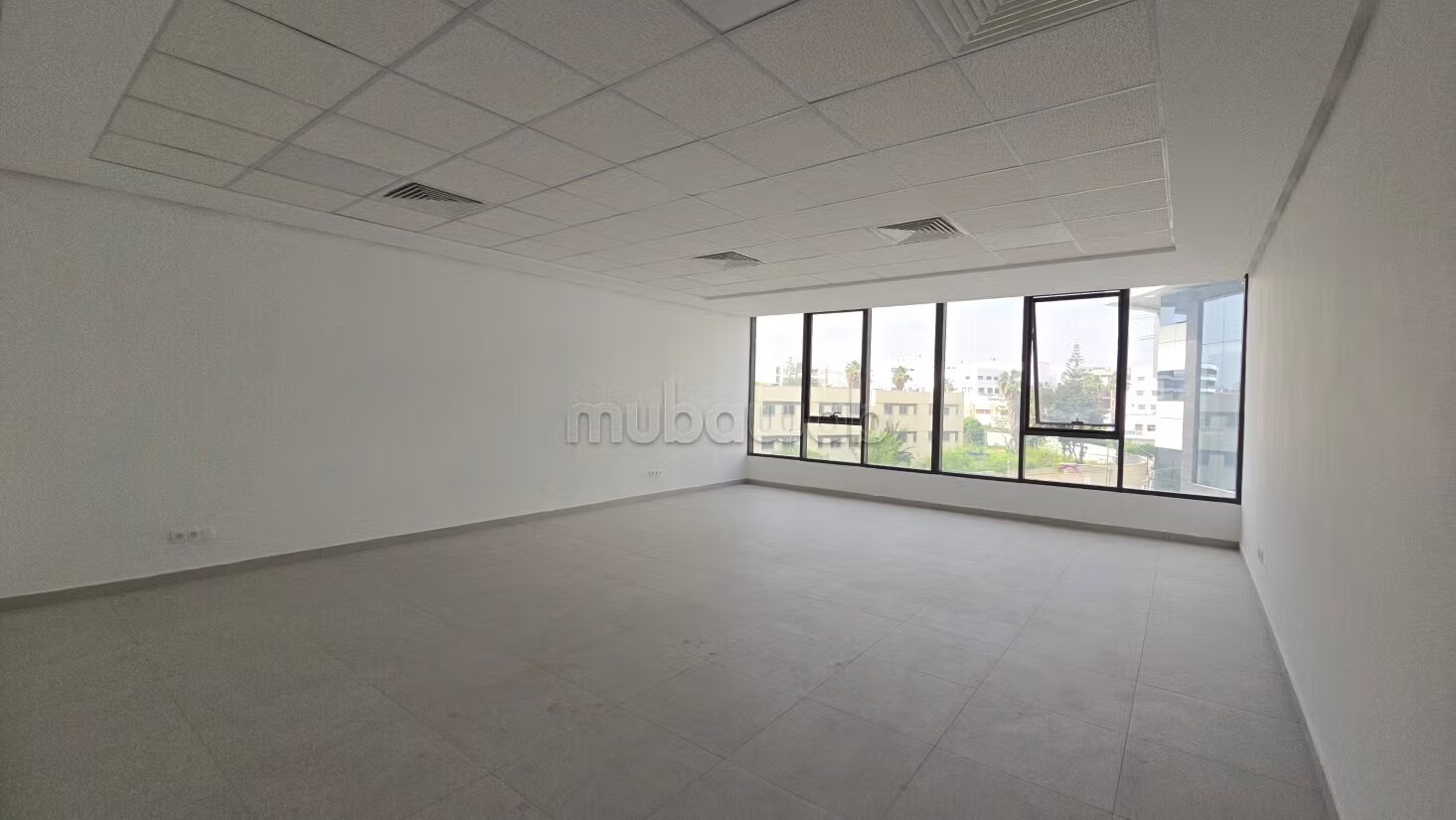Plateau bureau neuf immeuble 100% professionnel
