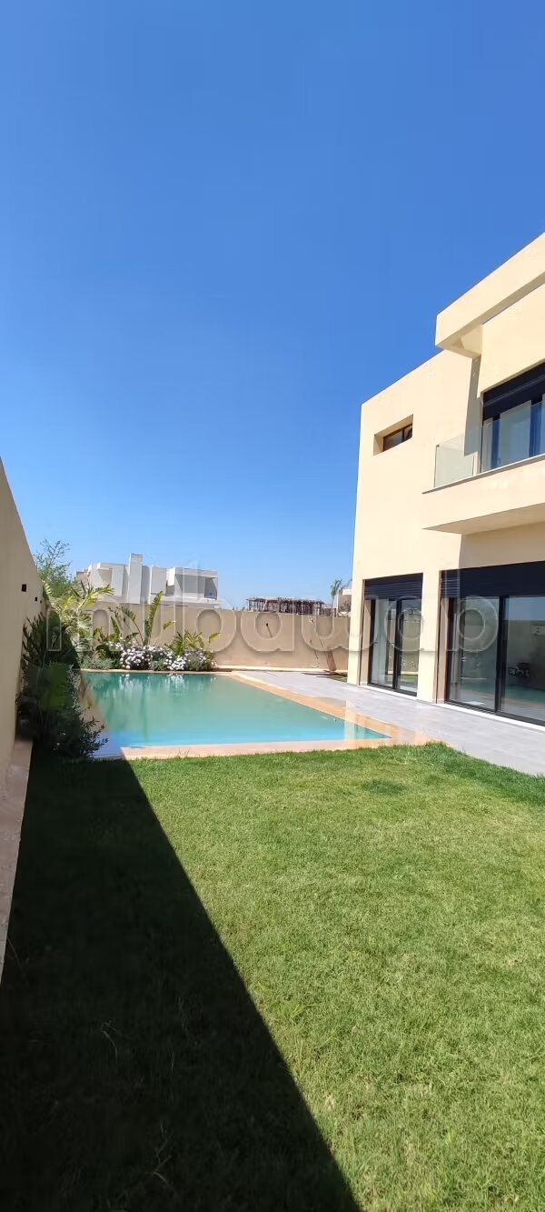 فيلا 3 واجهات للبيع في مراكش — Photo 8