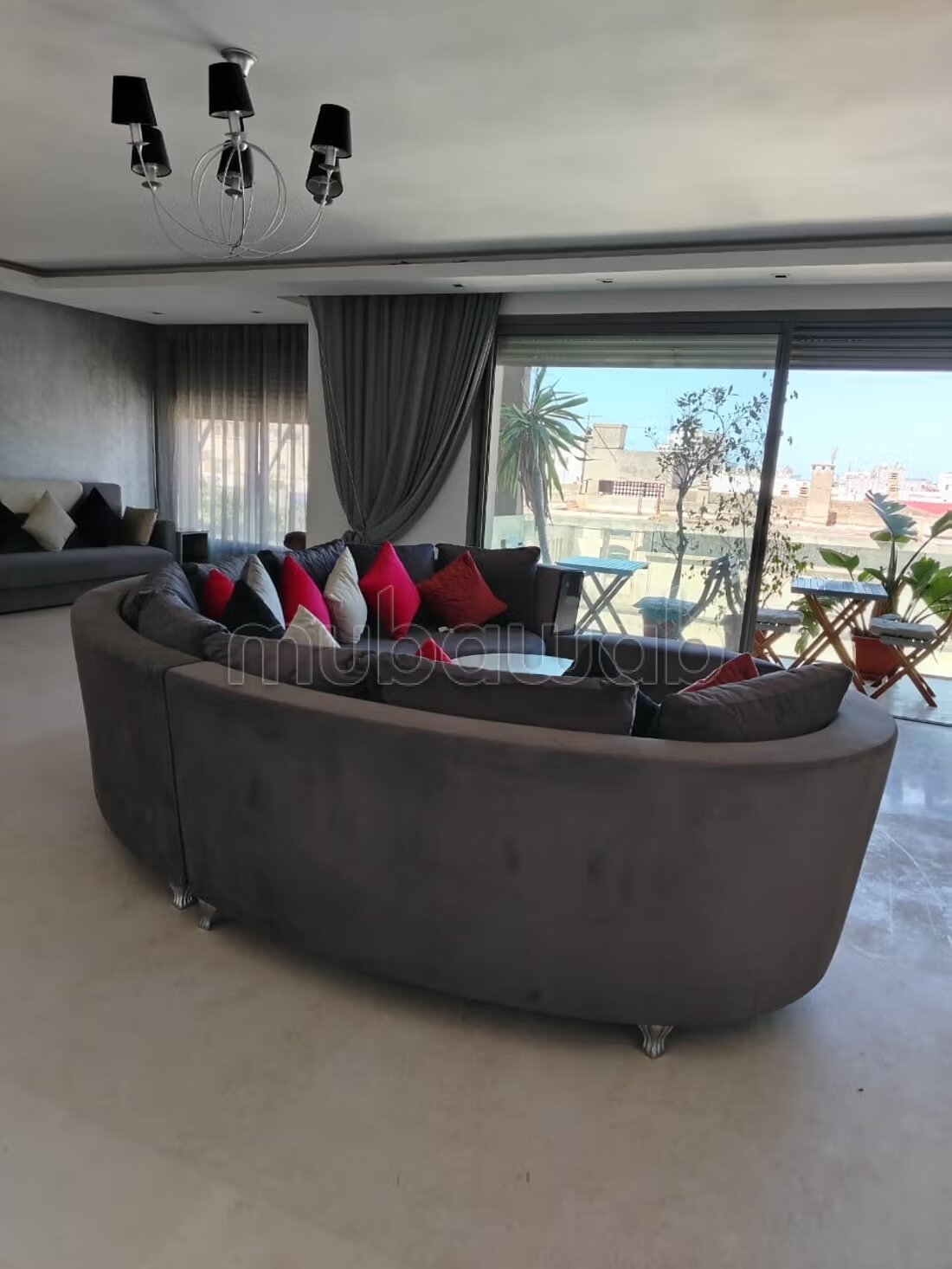 Appartement a la location meublé a Gauthier 25000d