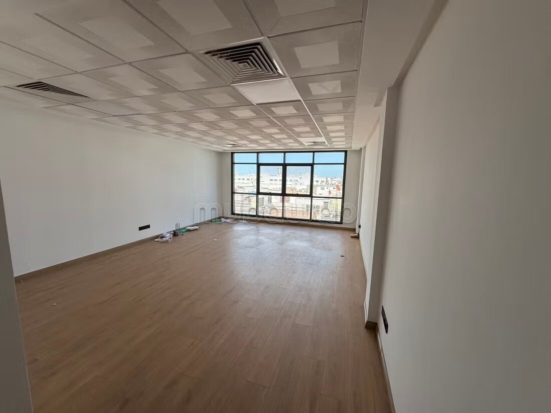 Location de bureaux 48 m2à Maârif Extension. Superficie 48 m...