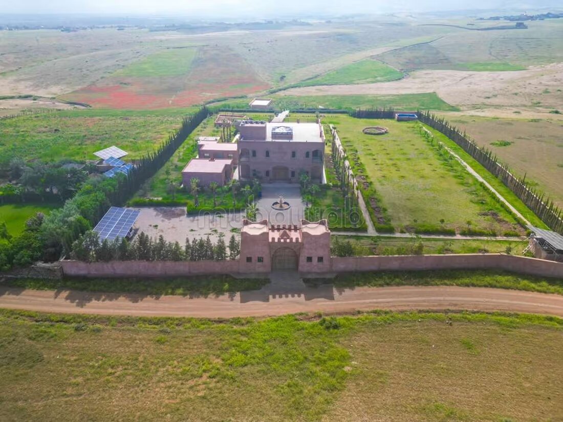Maison d'hôte et ferme vue sur l'atals