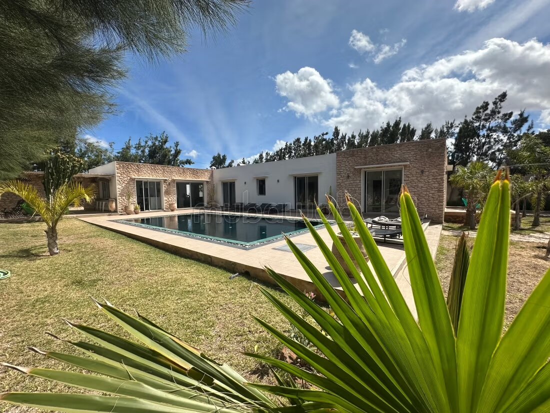 Villa 285m² zone urbaine– Titrée – 7km Essaouira