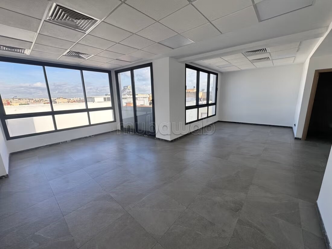 Bureau 51 m² à louer à Sidi Maarouf, Casablanca à Casablanca