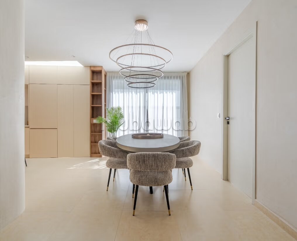 5‑Bedroom Apartment for Rent in Tanger à Tanger