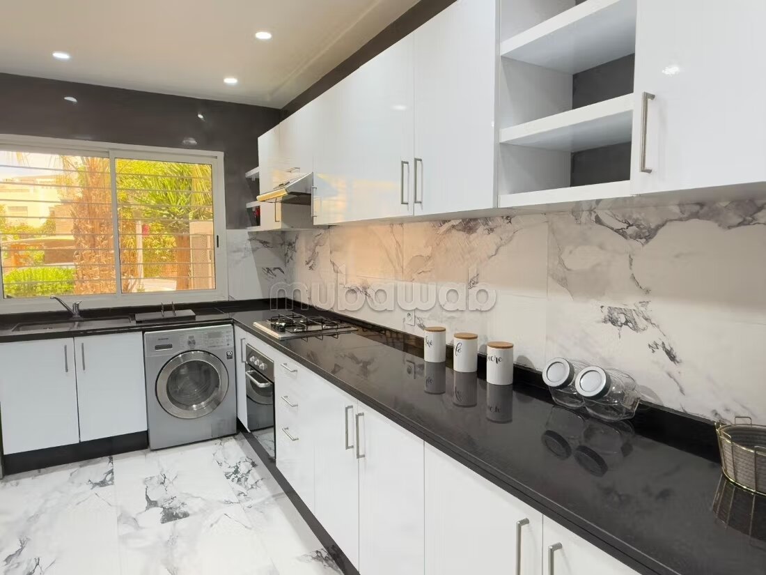فيلا 350 م² للإيجار في الدار البيضاء – عين دياب إكستينشن — Photo 10