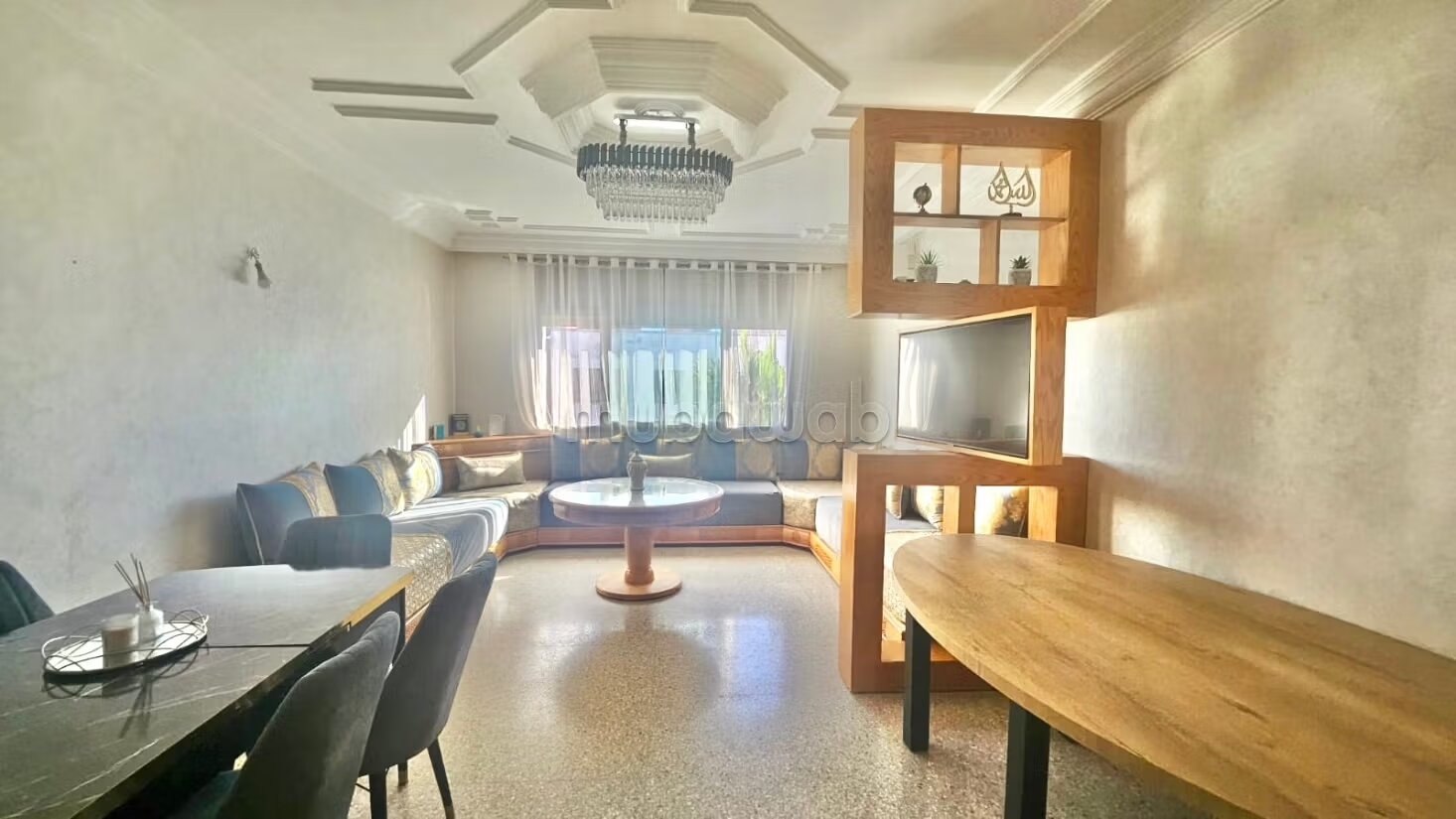 Louez cet appartement à Agdal. 3 grandes pièces. Bien meublé