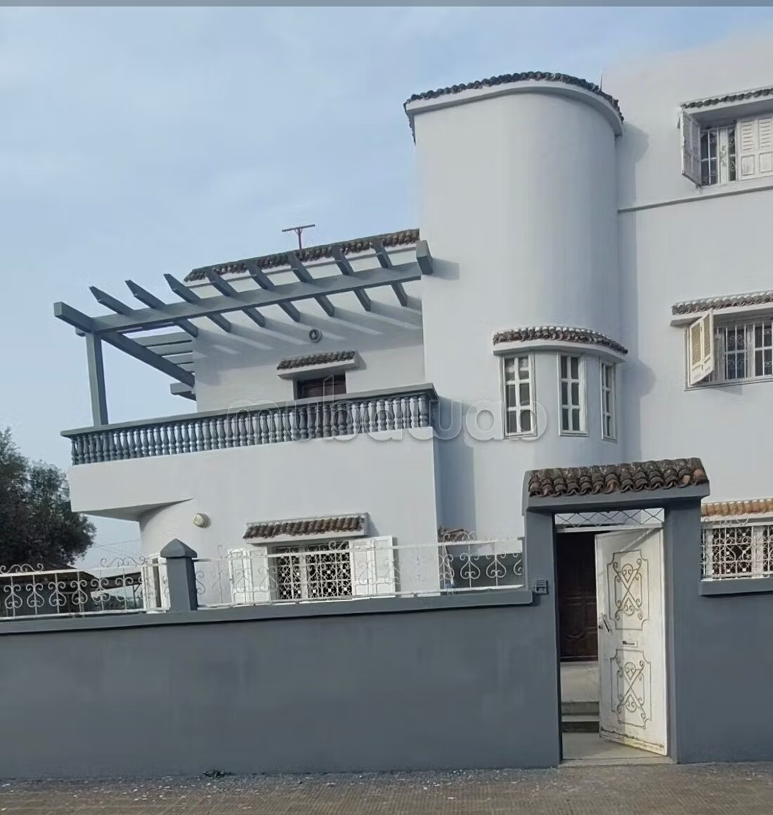 Villa à louer à Mechraa: 2 salons 4 chambres