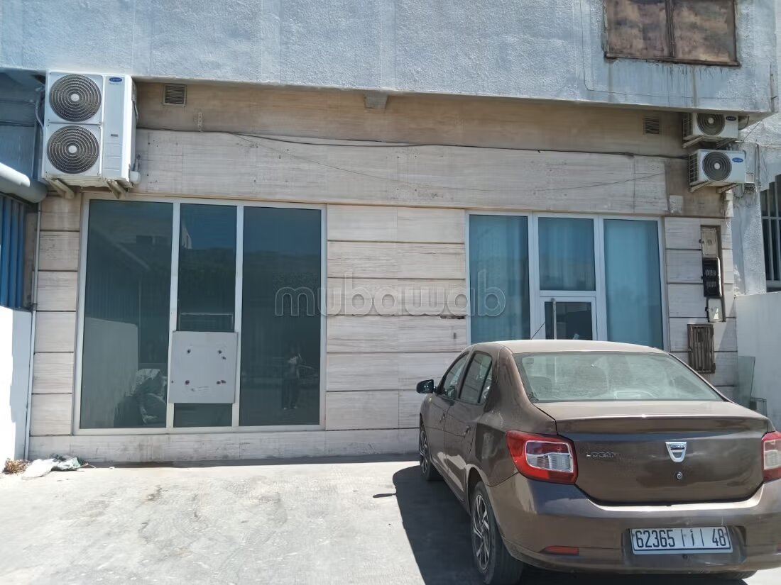 Local commercial 150m² ain sebaa 25 000 dh/mois