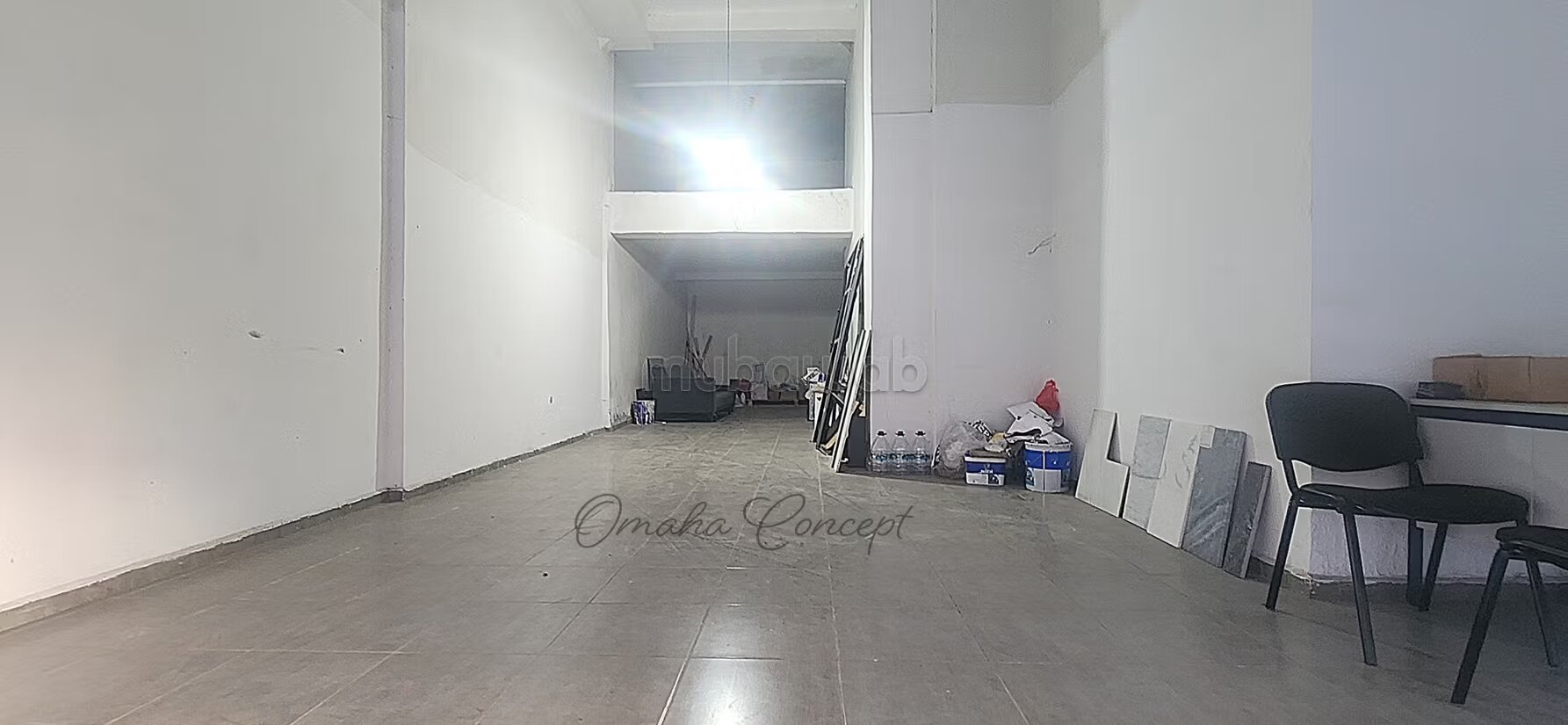 Loc Commercial Neuf finitions faites 118m2 
Maarif