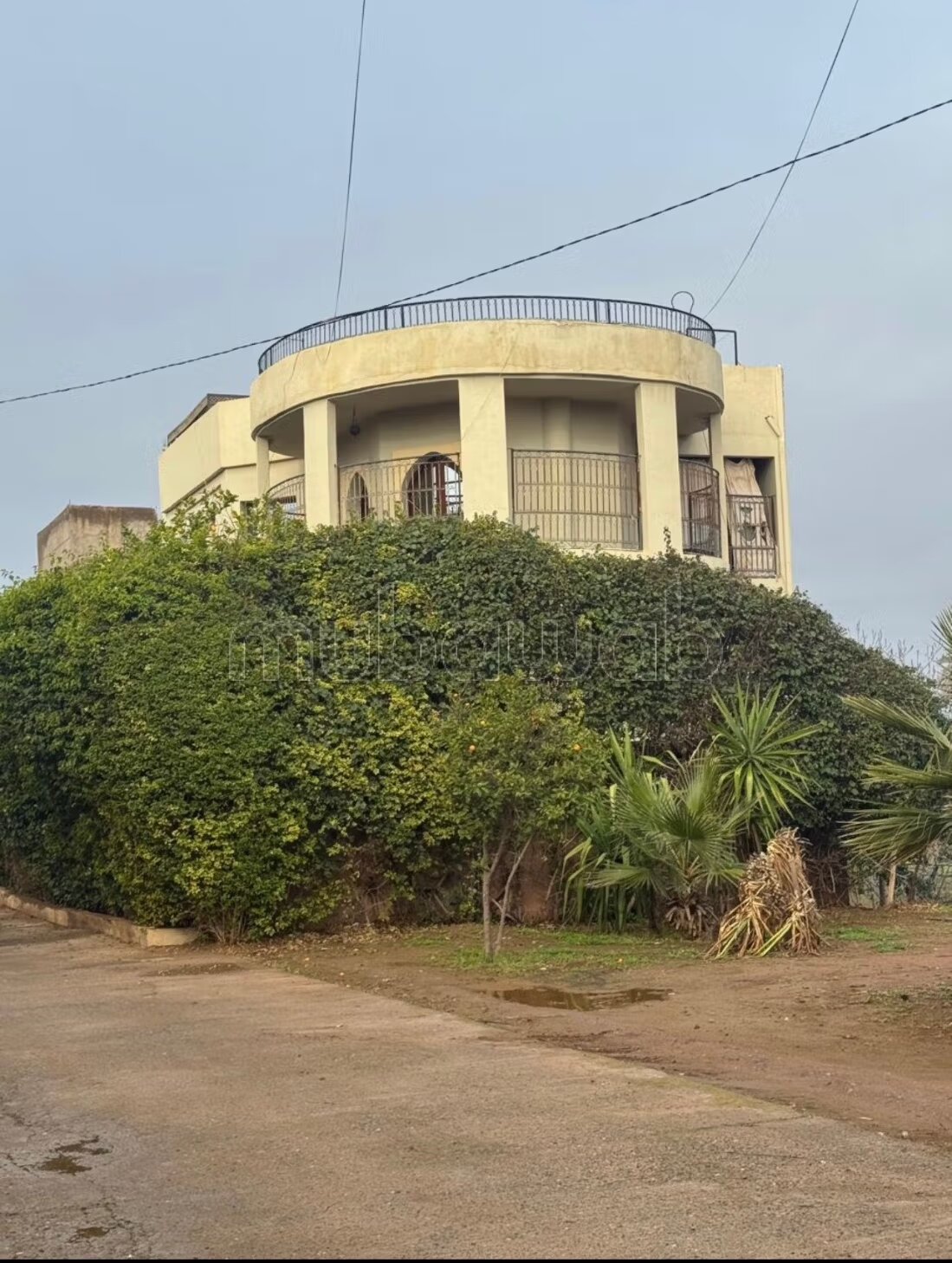 Villa de luxe à vendre à Route Casablanca.
Surface totale 45...