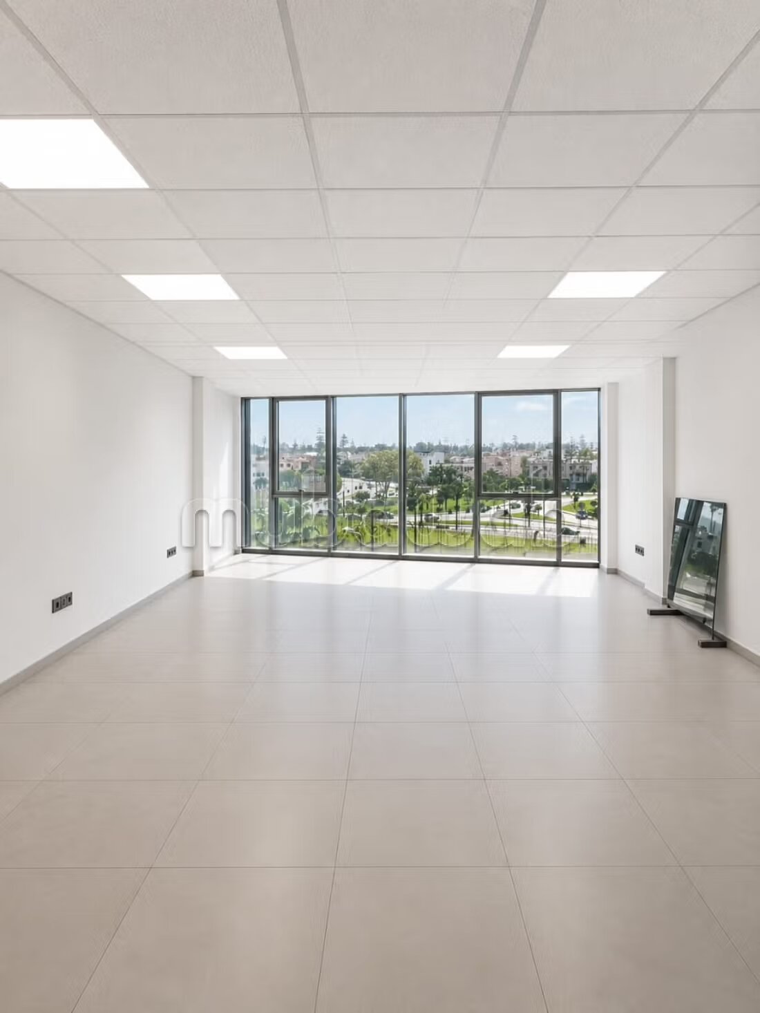 Beaux bureaux à louer à Oasis