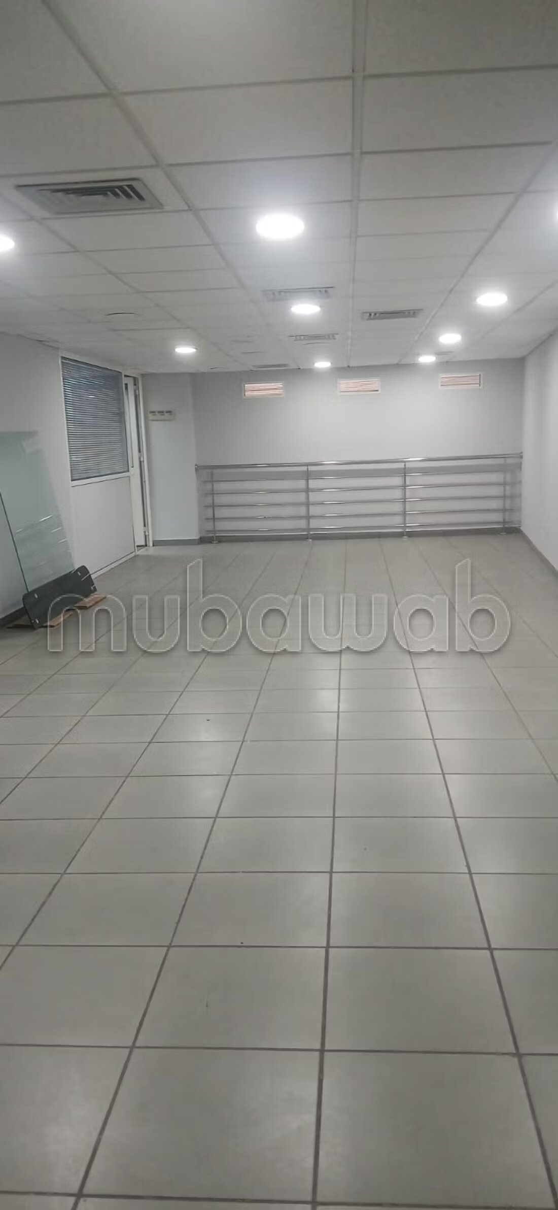 A louer local commercial 280m2 
Valfleury