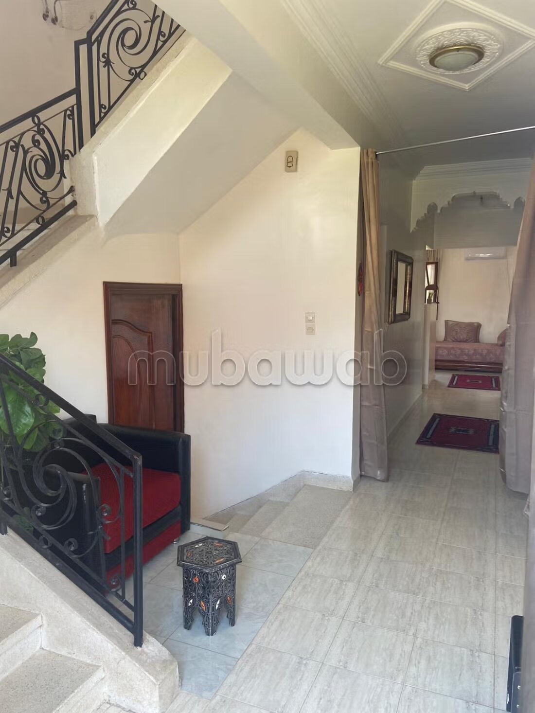 Location d'un appartement à Ain Mezouar. 
2 chambres. 
Salon...