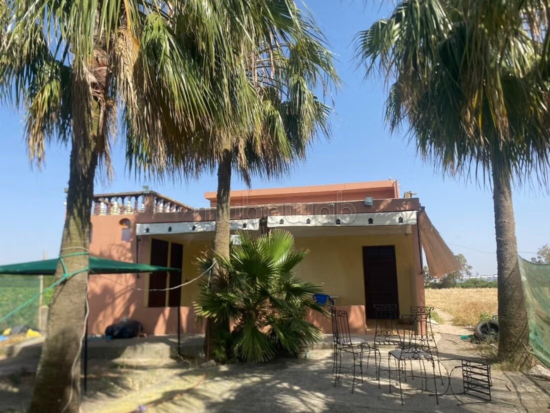 Villa avec 3 hectares de terrain à vendre