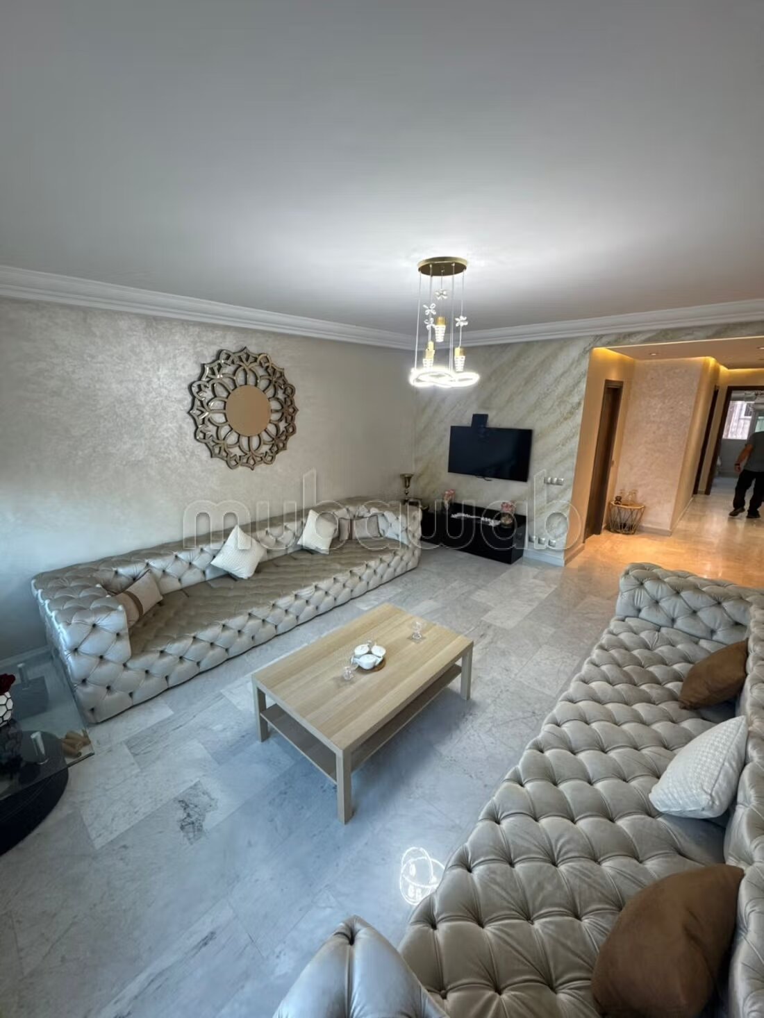 Appartement à louer à Bourgogne Ouest. Surface de 90 m². Ent...