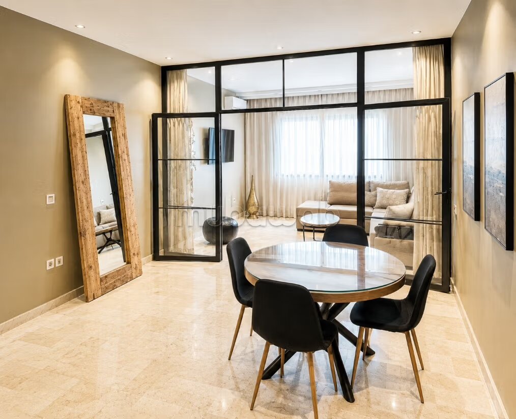 Superbe appartement avec parking – Hivernage