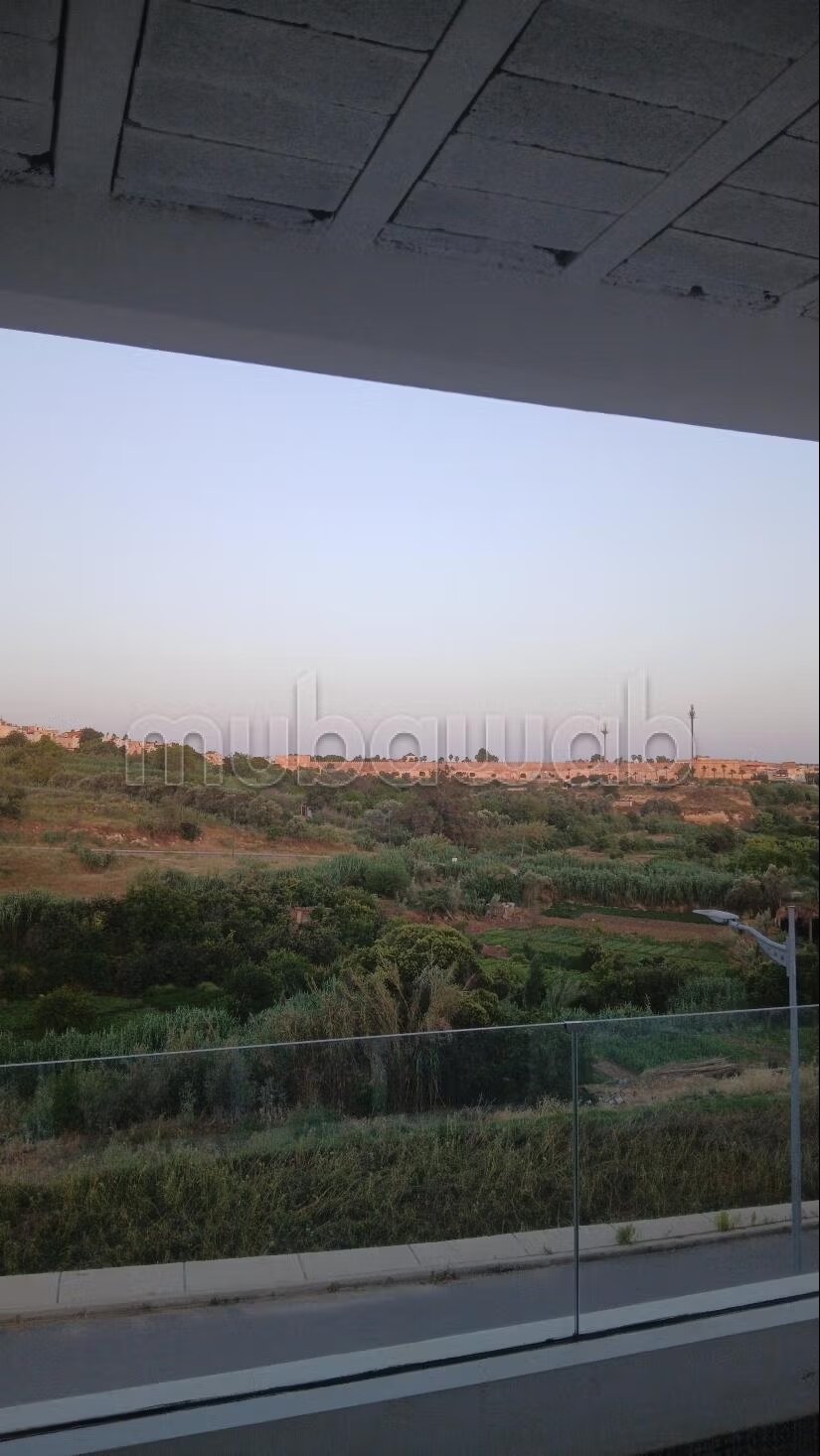 Terrain à la vente à Hamria.
Surface totale 246 m²
