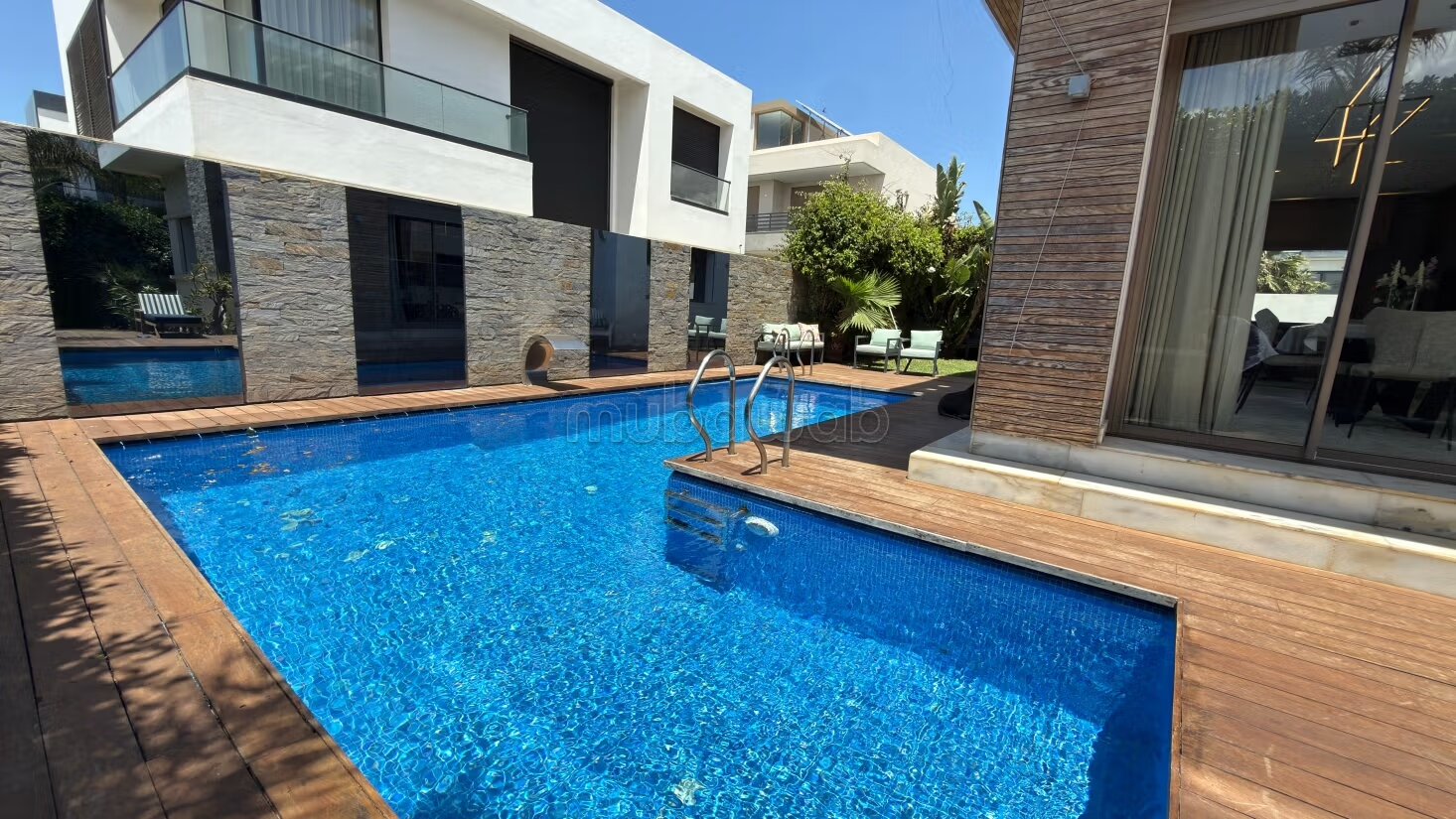 Superbe villa isolée 4 façades avec rooftop – dar bouazza