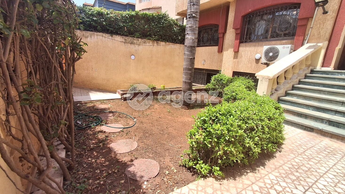 Villa à vendre 303 m², 7 chambres 
Californie Casablanca