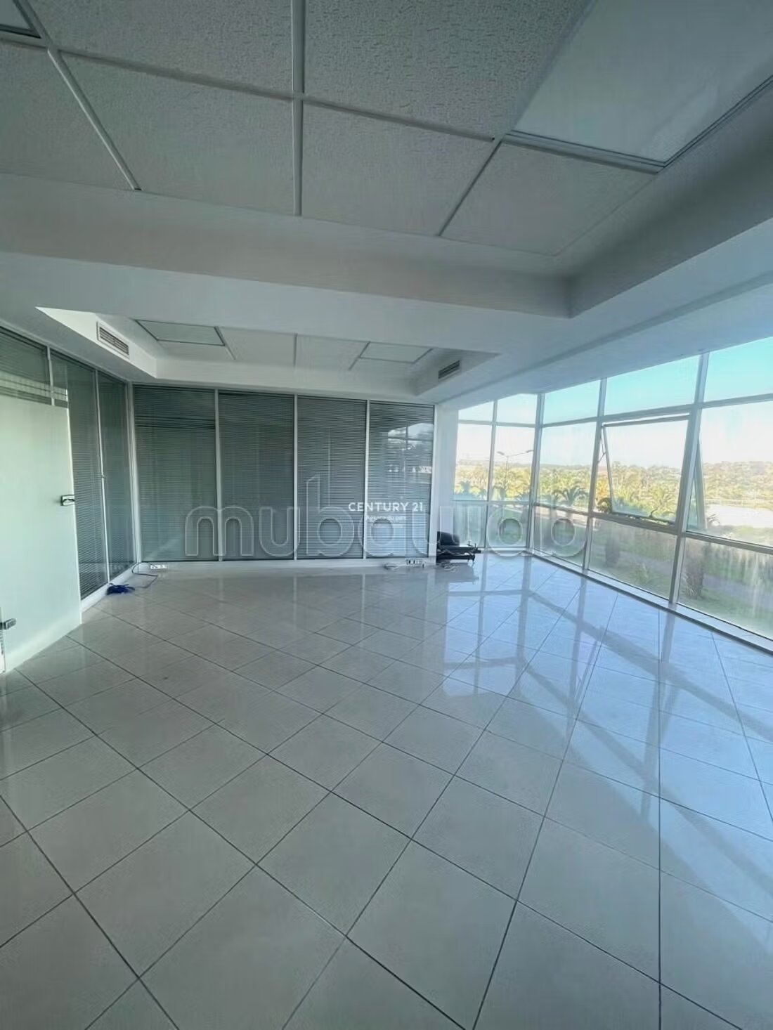 Plateau bureau de 118m² à vendre